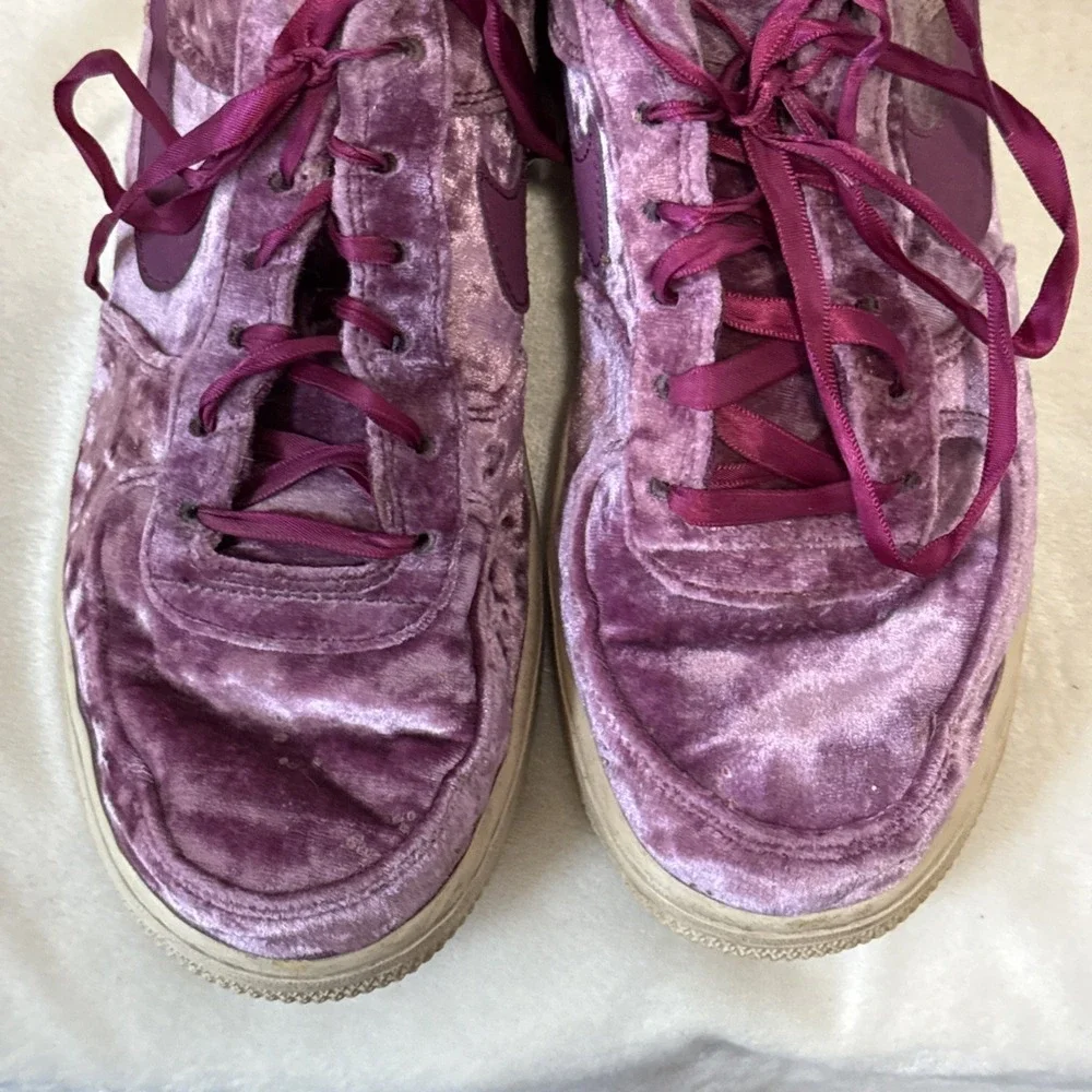 Nike Air Force 1 LV8 GS 